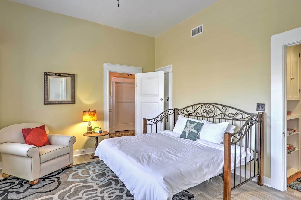 Carpinteria Apt w/ Hot Tub - 10 Min Walk to Beach! view 5