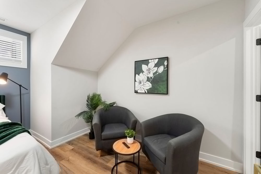 2 Bed 3 Bath Chicago Condo