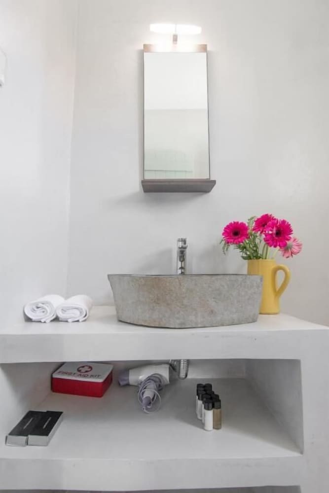Alya luxury living