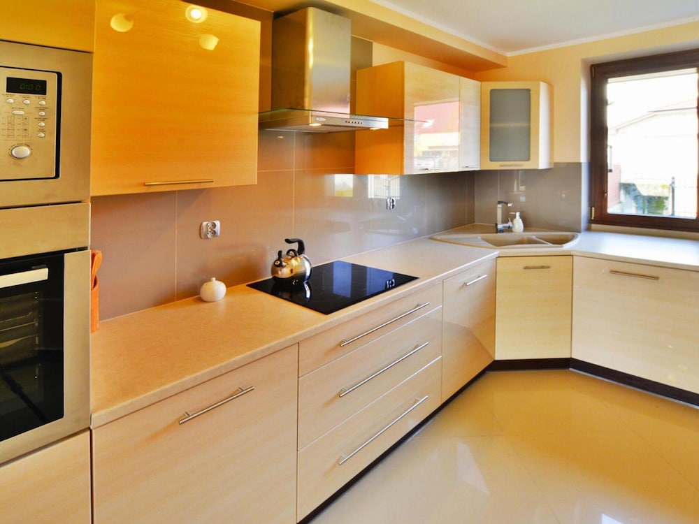 Comfortable Holiday Villa, Private Garden view 3