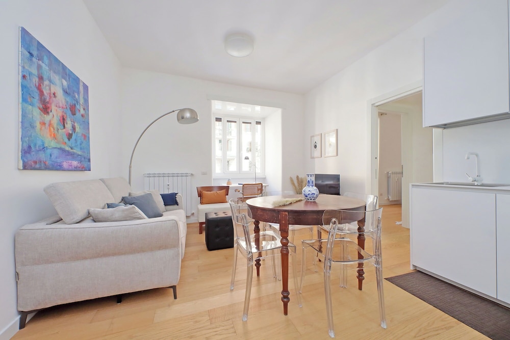YCH Delightful flat near San Giovanni