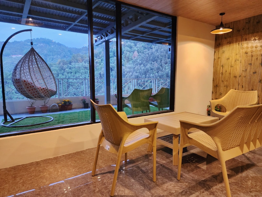 Treebo Lords Garden Glory With Valley View