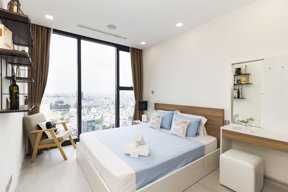 Christina's Saigon - Vinhomes Golden River