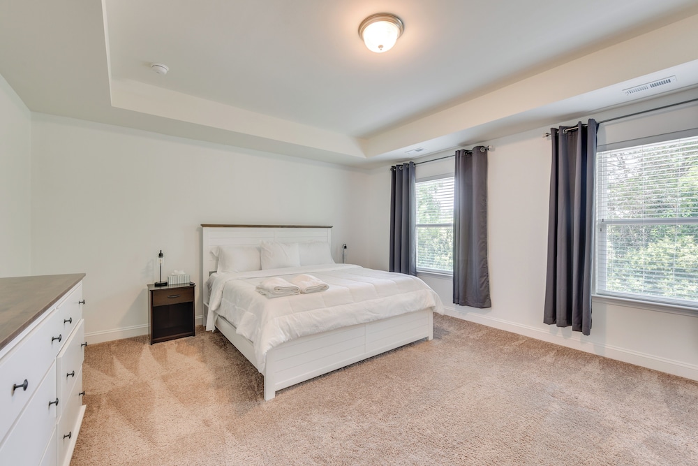 2 Mi to Historic Dtwn Belmont: Family Gem w/ Patio