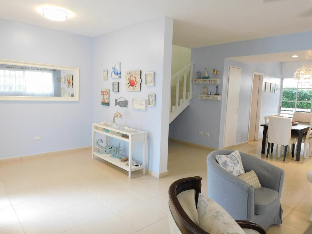 Villa Caracol Beach House on Playa Bavaro Punta view 4