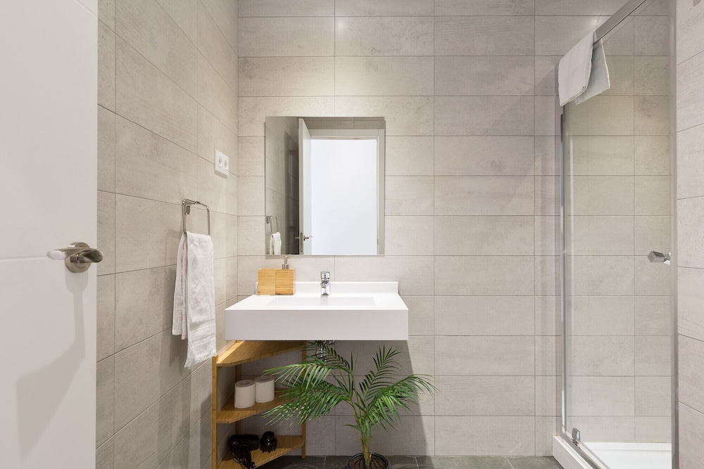 Urban Chill Apartments By Olala Homes
