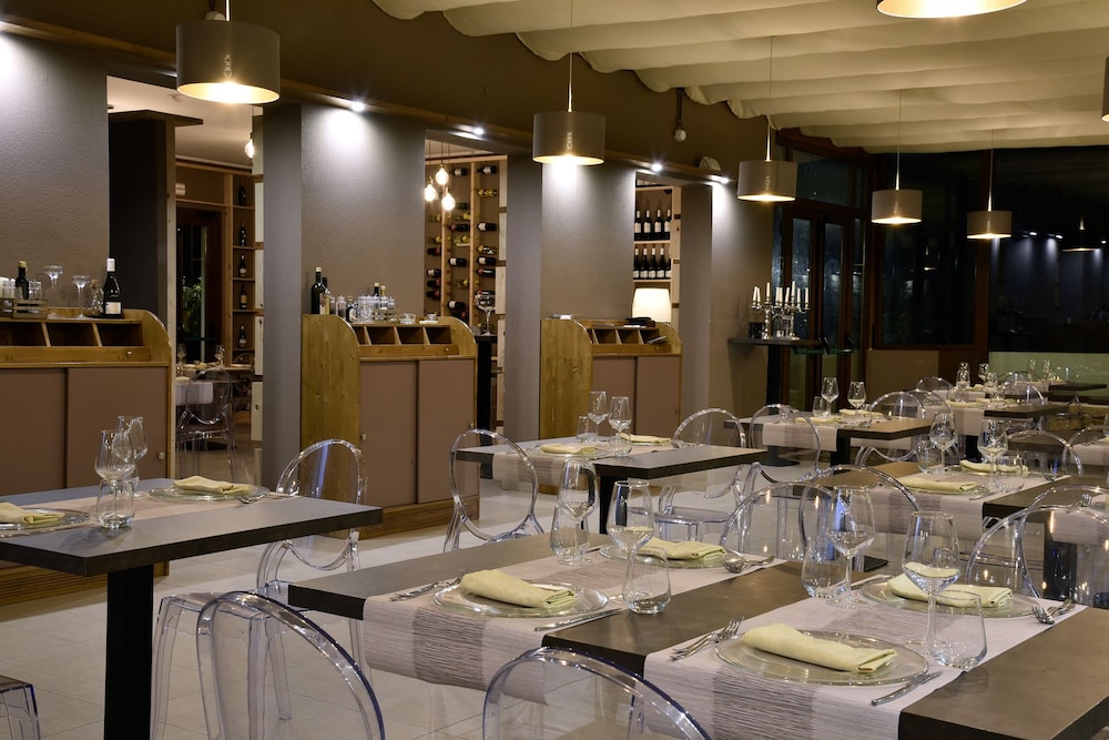 Valderice Vacations - Hotel Parco Degli Aromi Resort  SPA - Property Image 10
