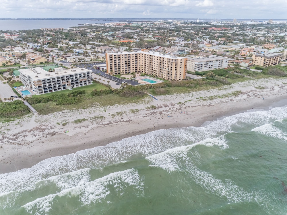 Canaveral Towers by Happy Palm Stays