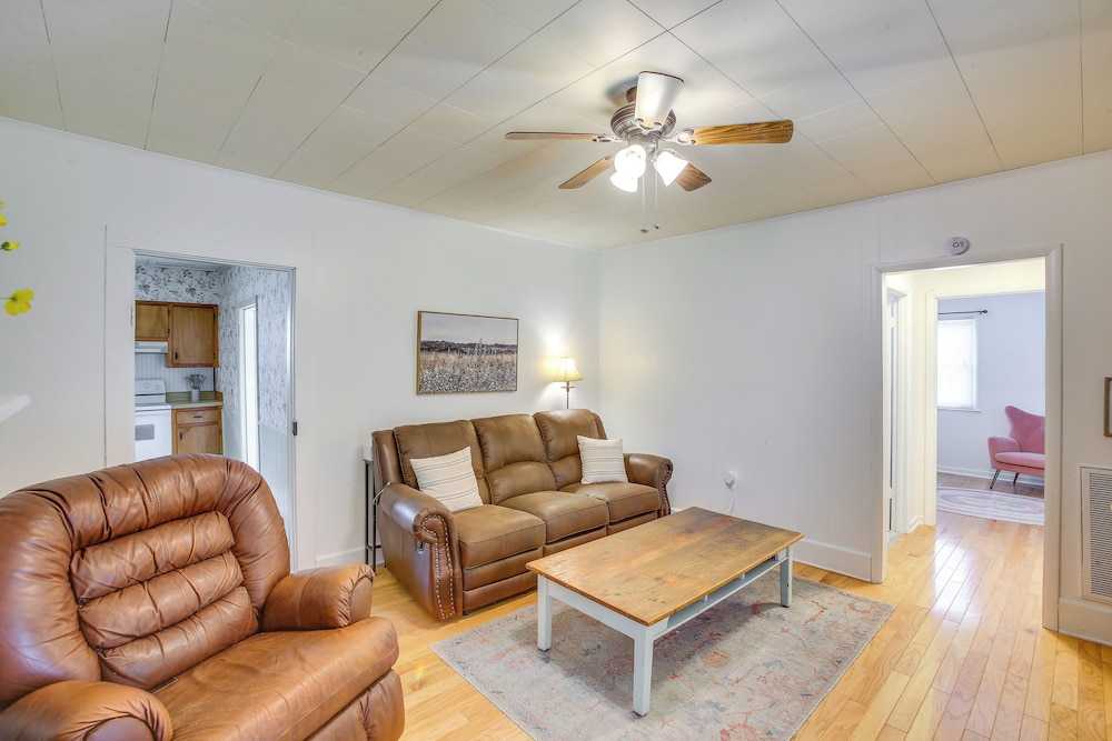 Home 9 Mi to Dtwn Springfield w/ Porch & Yard!