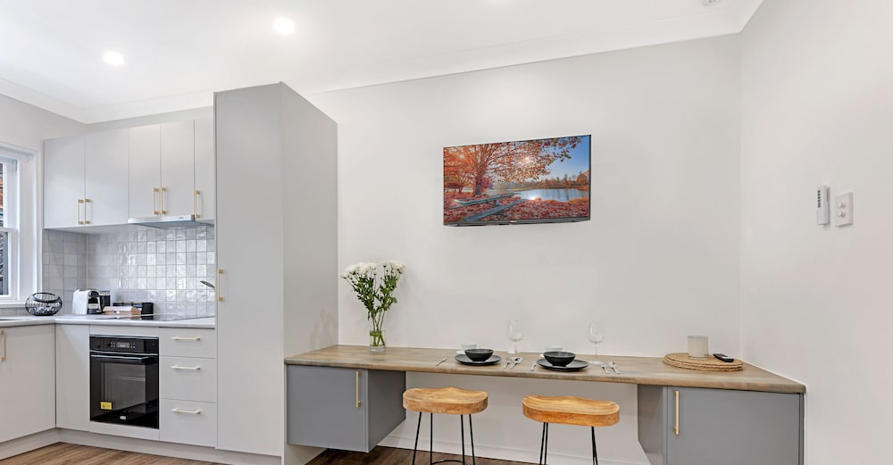 Kozyguru | Bondi Beach | Lovely Studio