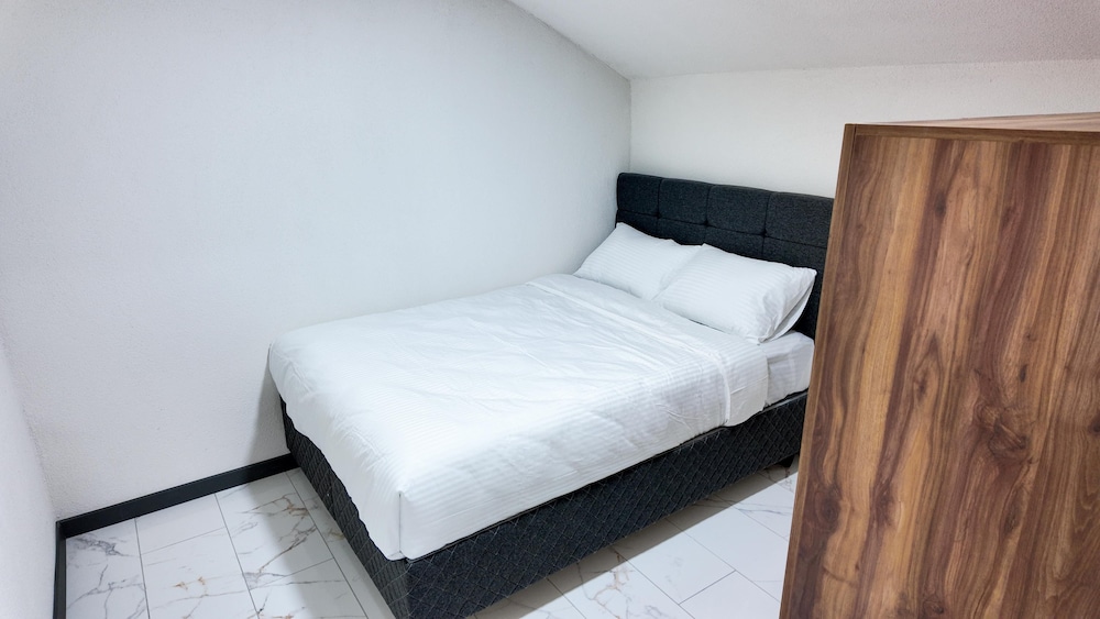 Faraza Rooms