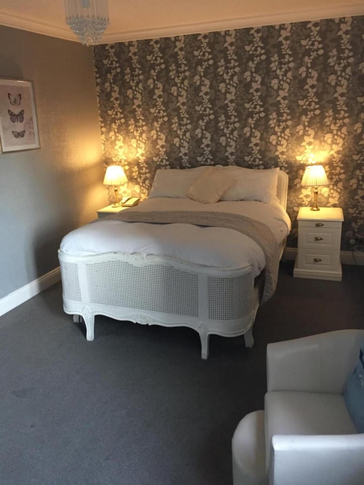 Hill Lodge Hotel