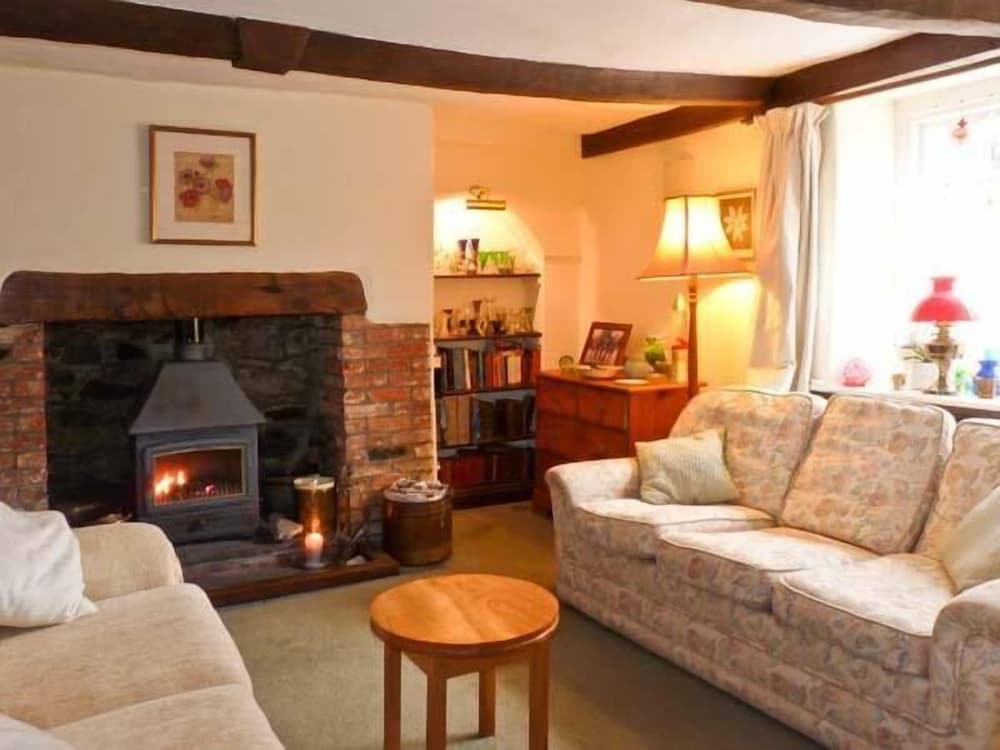 Coles Cottage view 5