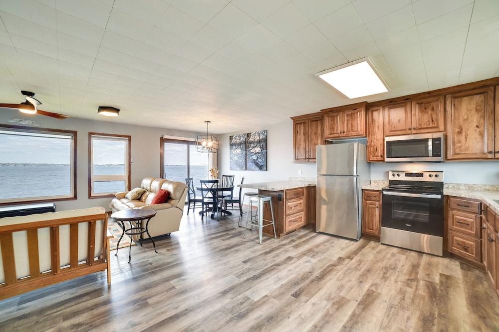 BBQ Ready: Lakefront Retreat in Watertown