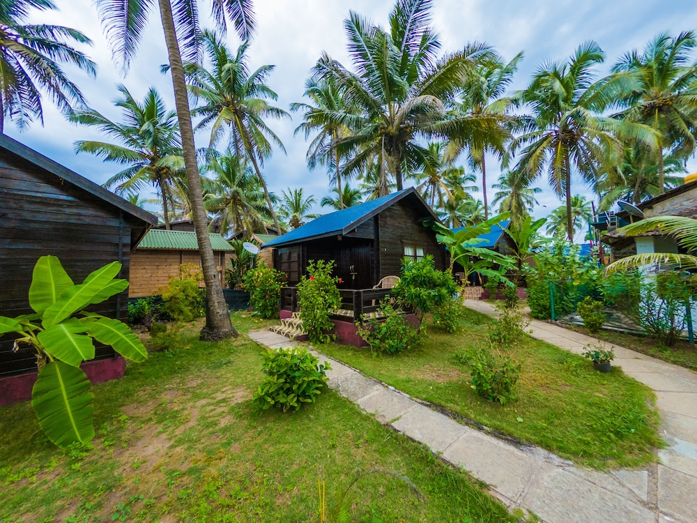 Vista Praia Beachfront Cottages