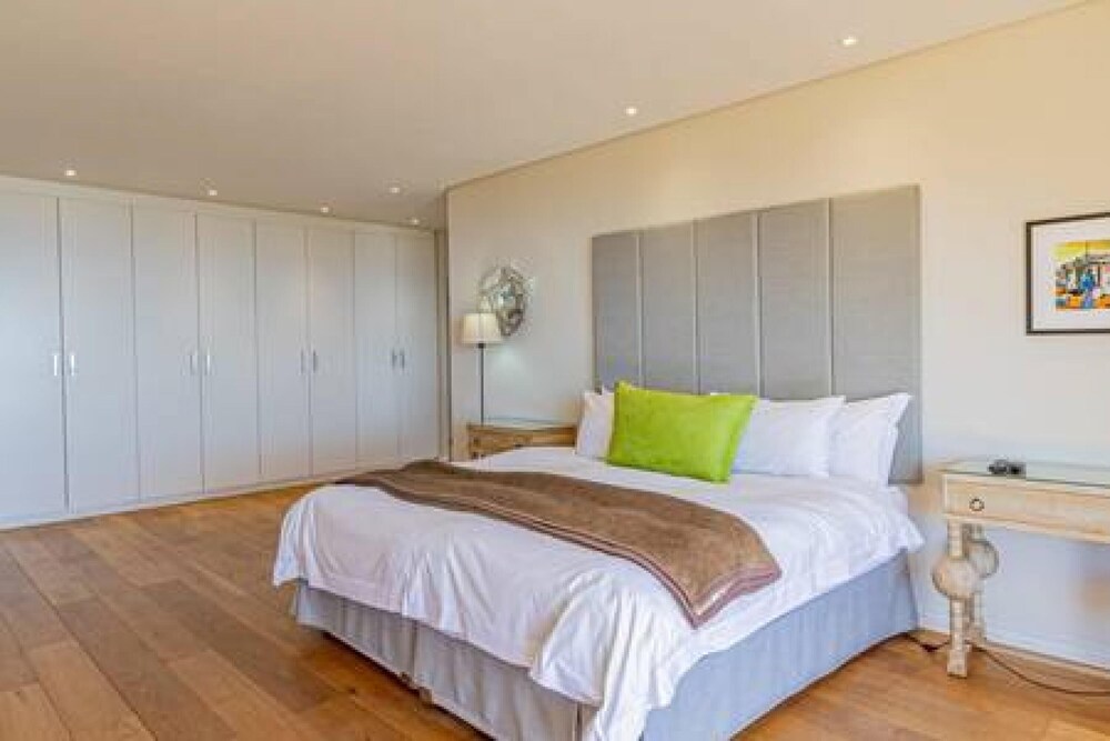 Large 3 Bedroom Apartment w Private Pool Casablanca