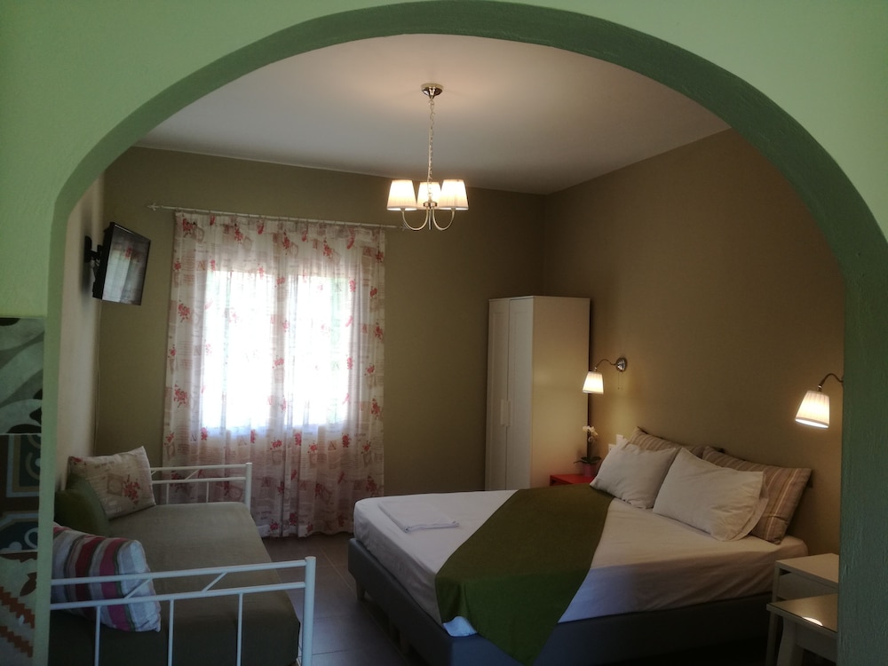 Kallisti Seaside Studios Skopelos