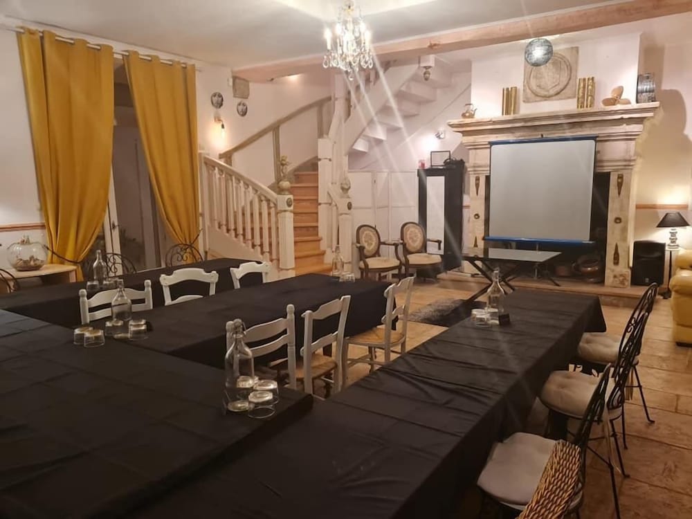 meeting & event spaces