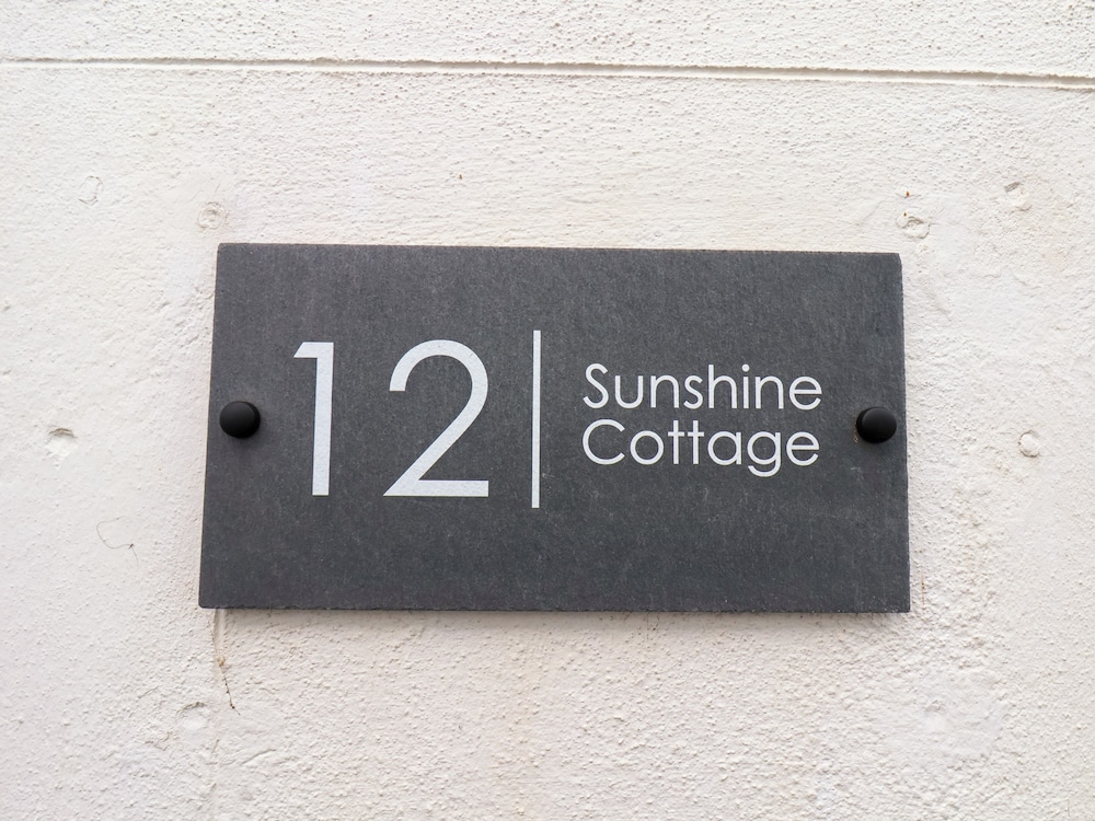 Sunshine Cottage