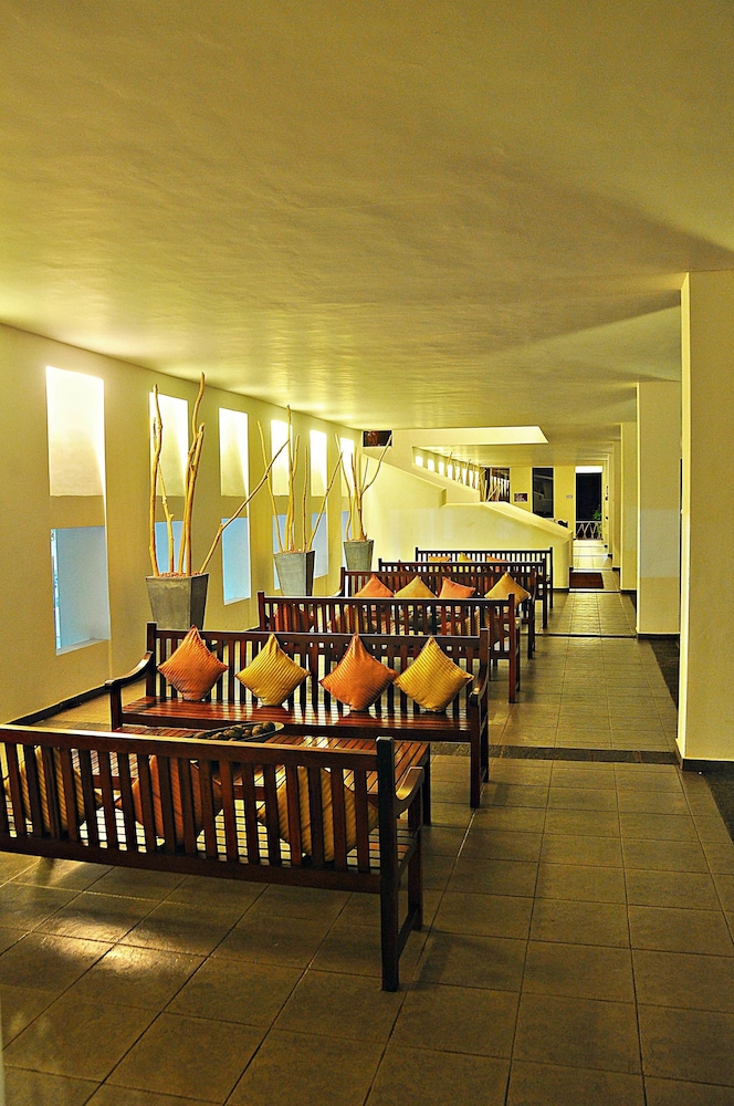 The Long Beach Resort