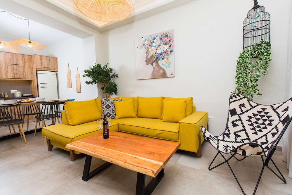 Ekaterini Luxury House