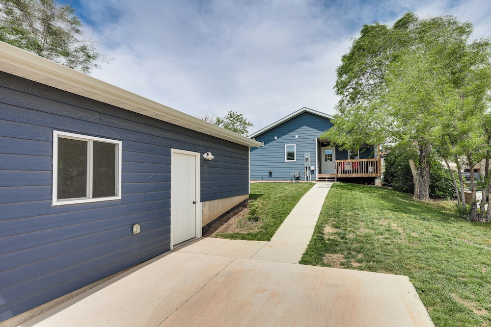Newly Built Rapid City Retreat ~ 1 Mi to Dtwn view 3