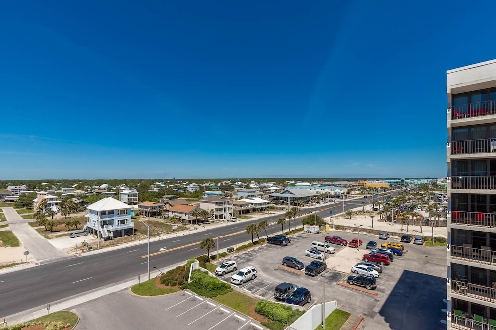 Island Winds West 670 3 Bedroom Condo