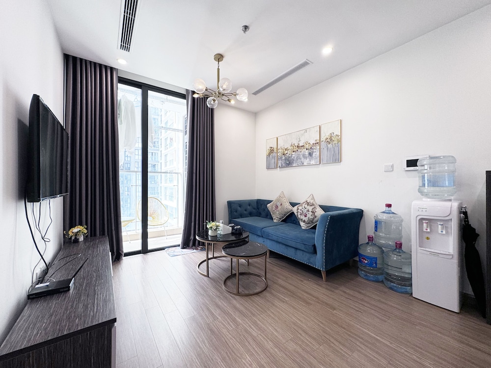 Luxhousing Vinhomes Skylake
