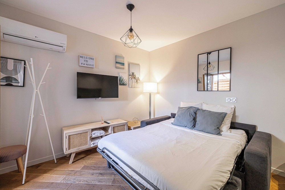 Renovated Cozy Apartment in Cannes Meynadier - 4p view 2