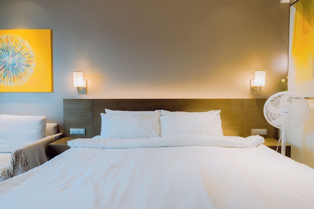 Hotel Residences at Acqua