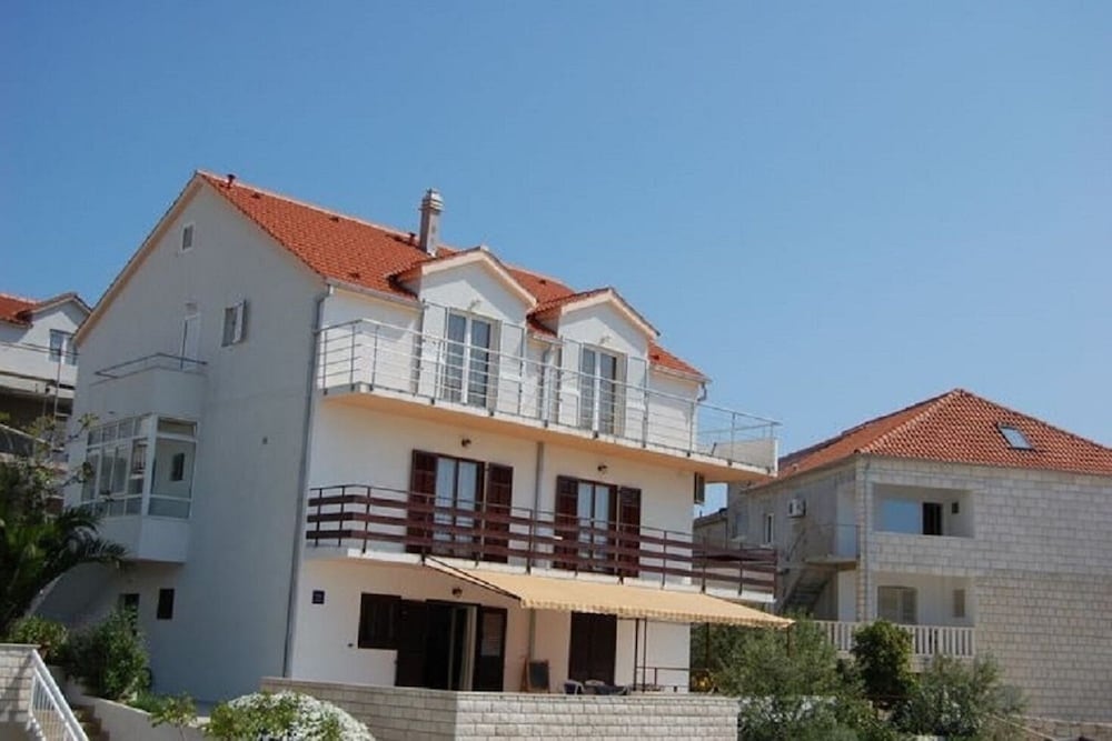 Marti - Free Parking and Grill - A4 - Tamaris view 4