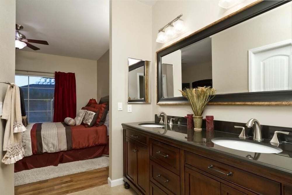 Something Borrowed By Signature Vacation Rentals