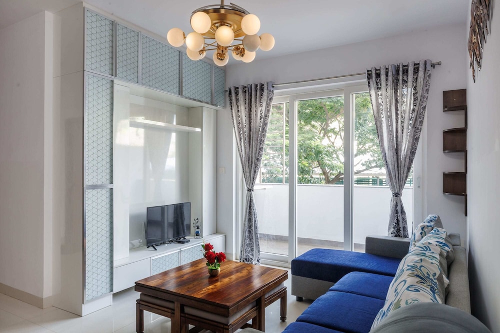 Luxury 4BHK in E-City with 40 Amenities