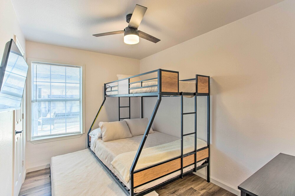 Dallas / Fort Worth Vacations - Charming Mckinney Home, Close to Downtown! - Property Image 3