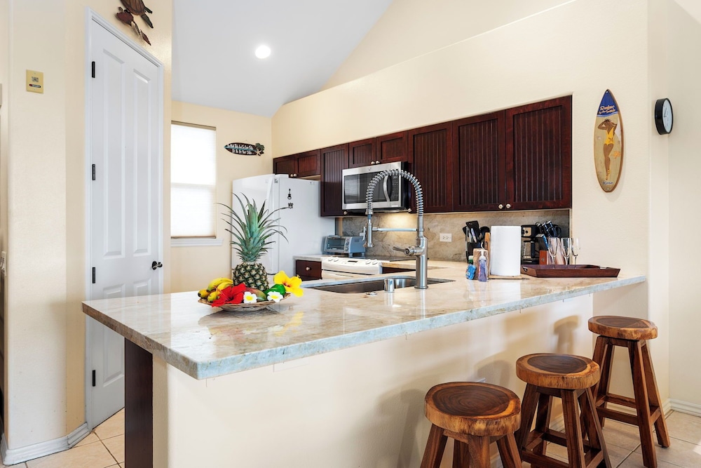 2 Bedroom with Loft and Mountain Views