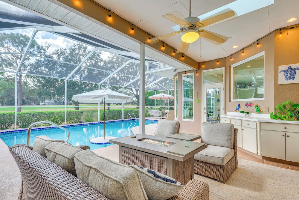 Private Pool: Pet-friendly Retreat on Golf Course!