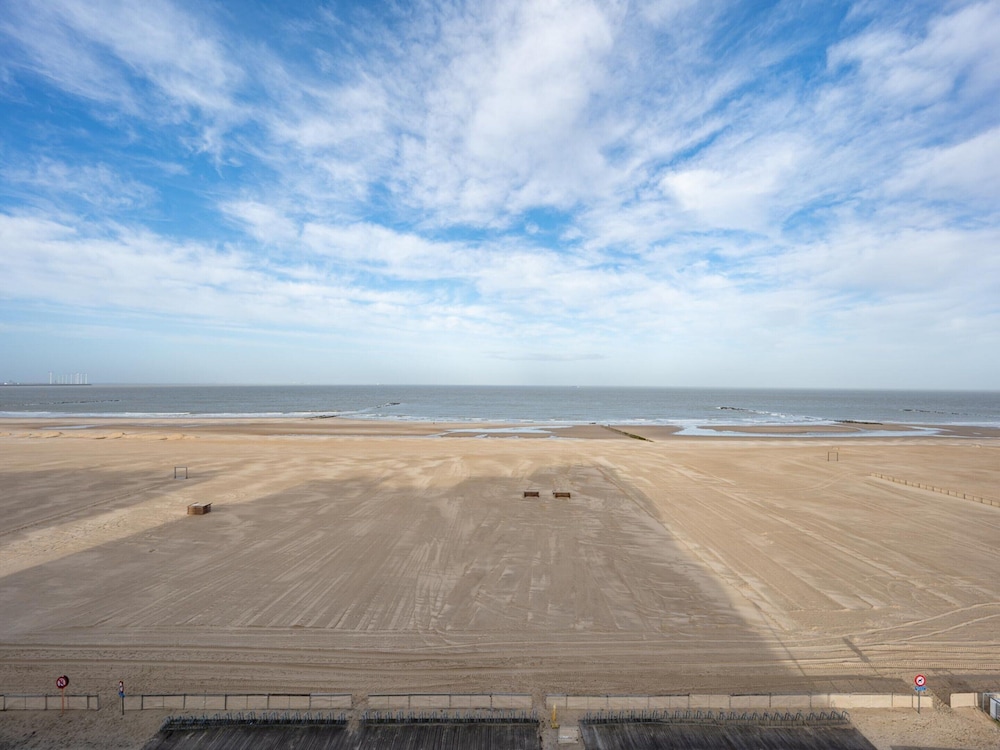Apartment in Knokke With Stunning Sea Views