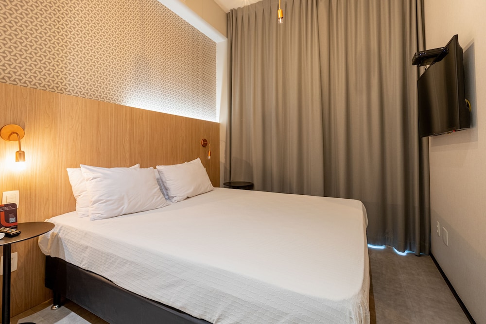 ESD - Studios E-Side By Anora Spaces