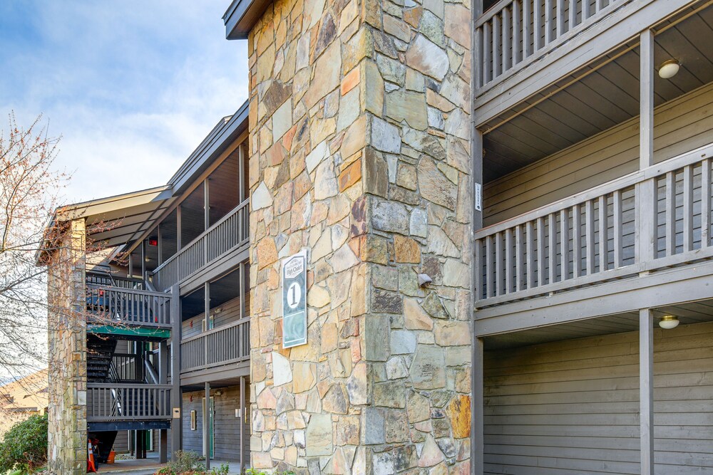 Hotel Gatlinburg Condo w/ Balcony: 4 Mi to Downtown! - Image 1