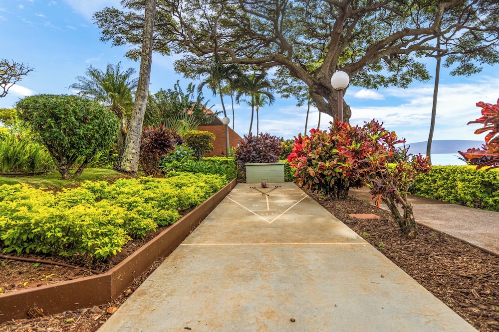 Kuleana Club - 402