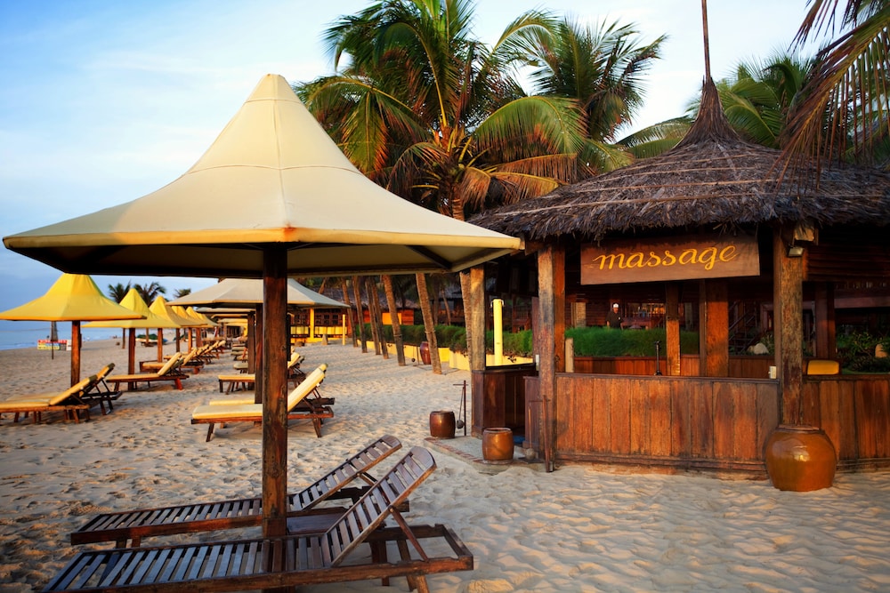 Coco Beach Resort