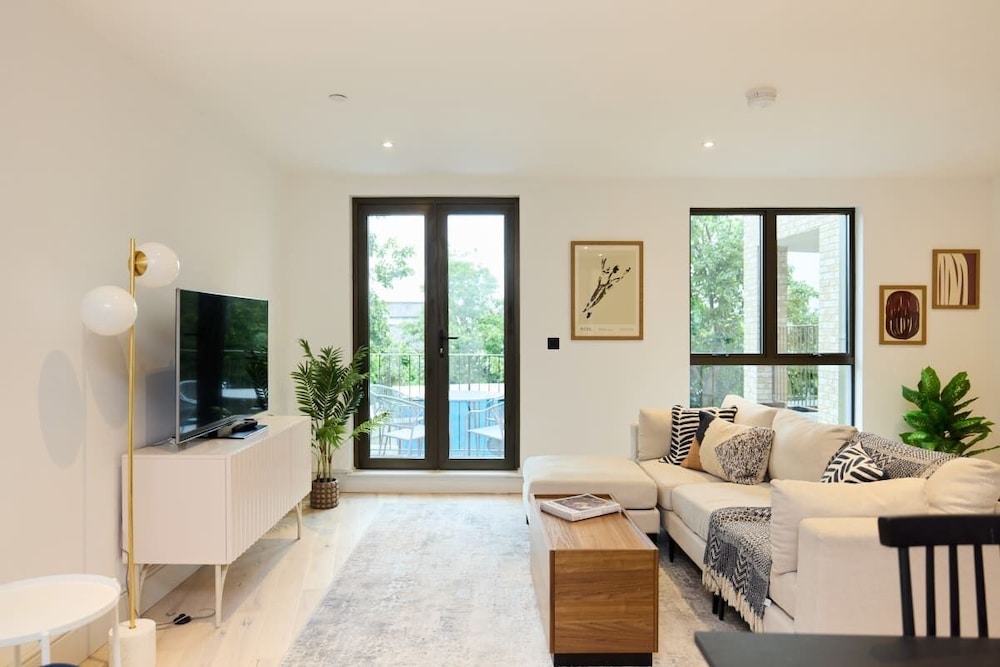 The South Wimbledon Place - Adorable 2bdr Flat With Balcony