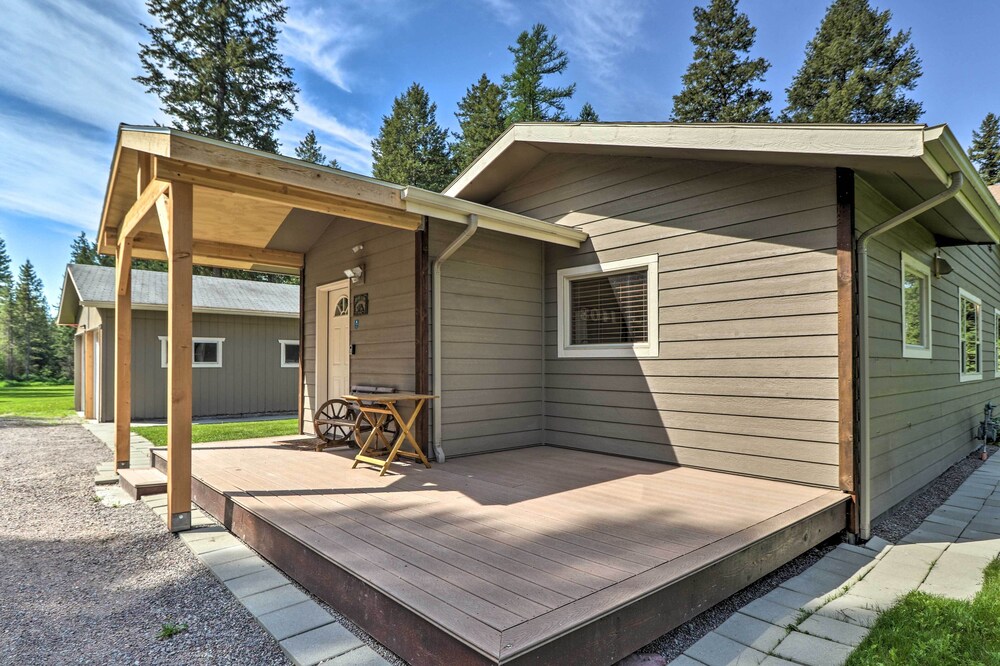 Hotel Columbia Falls Private Retreat: Pool Table & Deck! - Image 1