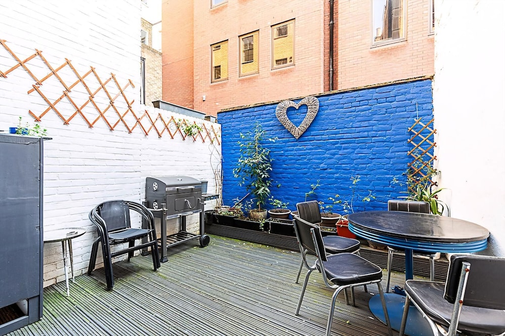 Spacious 4-bed House Near Liverpool St