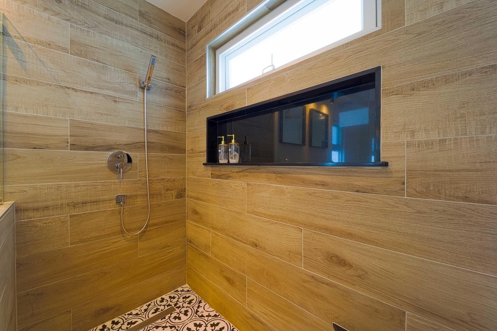 Brand-New Modern 3-Bedroom Villa MB20