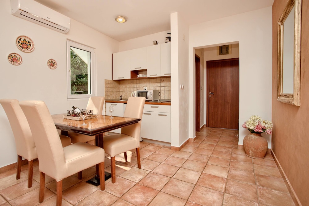 Apartments Ivanovic