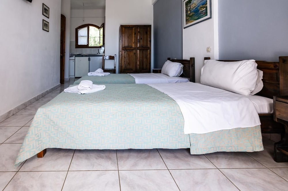 Dora Studios photo 4