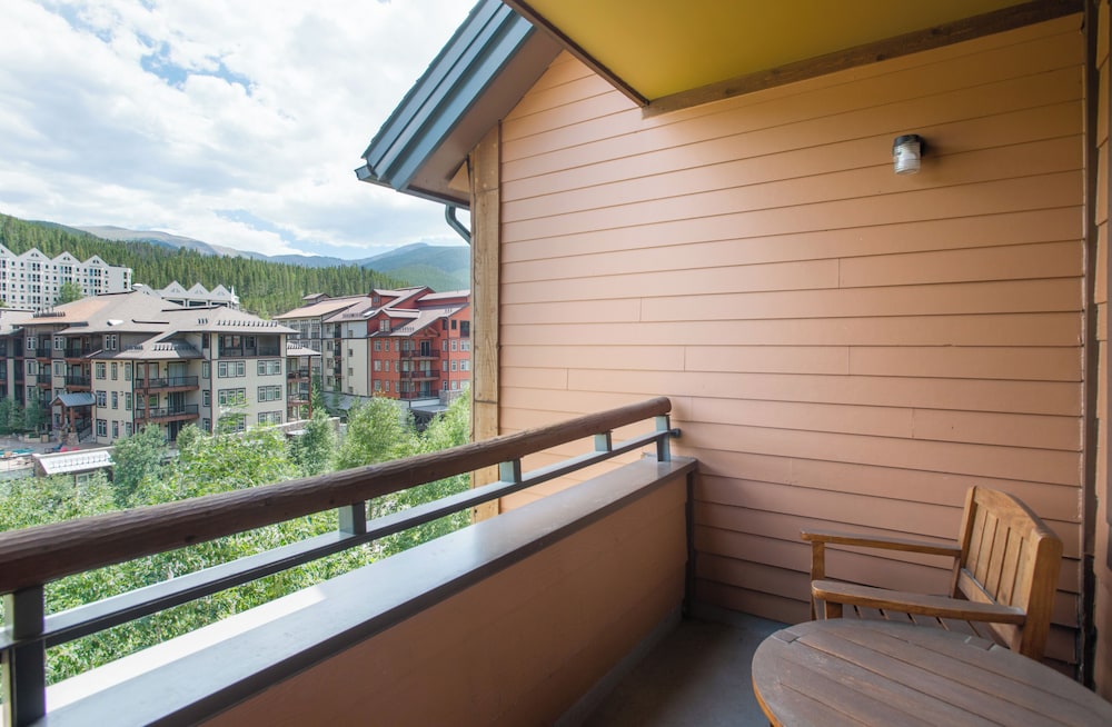 Winter Park Resort Lodging - Zephyr Mountain Condos
