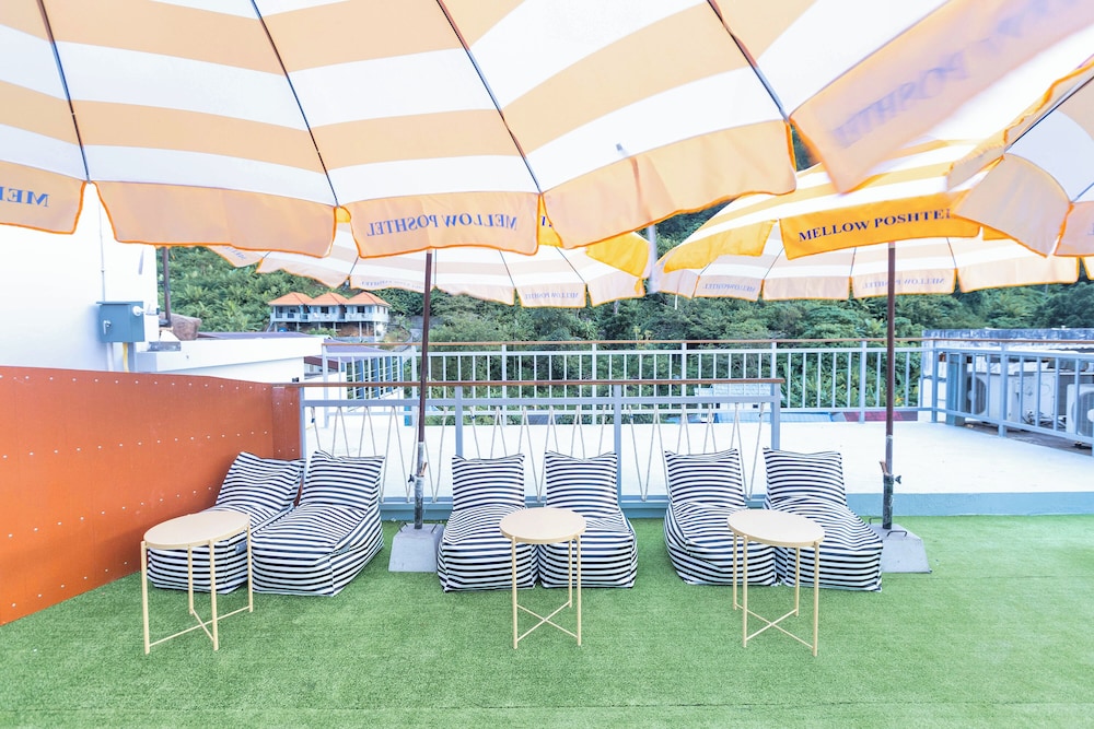 Mellow Poshtel - Kata Beach