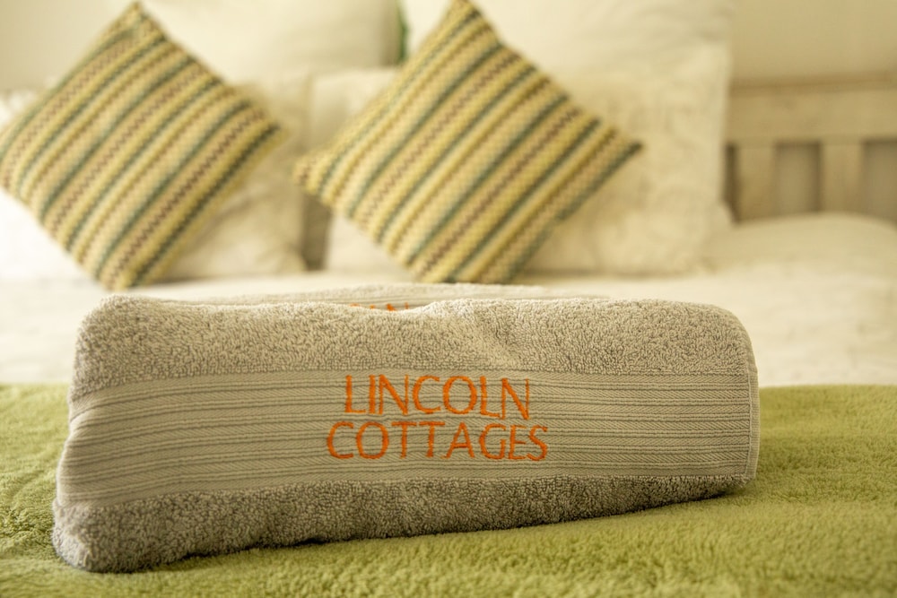 Lincoln Cottages